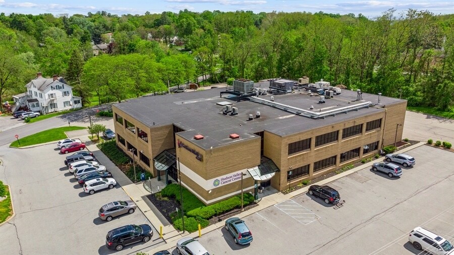 More Photos Of 159 Barnegat Rd, Poughkeepsie Medical For Lease