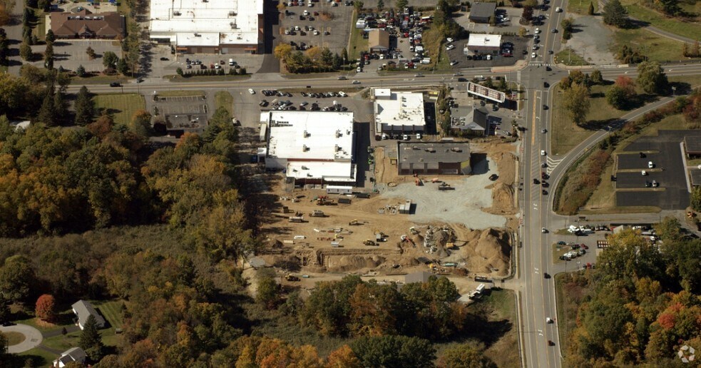More Photos Of 1022-1028 Route 146, Clifton Park Convenience Store For Lease