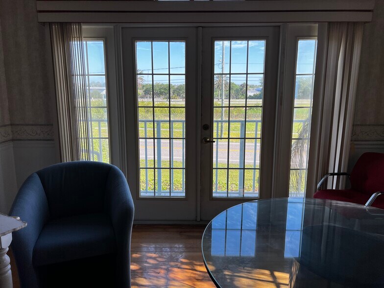 More Photos Of 1001 State Route 590, Oldsmar Warehouse For Lease