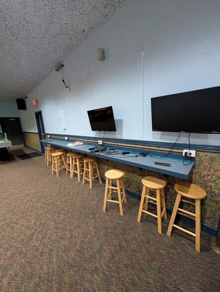 More Photos Of 304 Delphos Rd, Columbus Grove Specialty For Sale