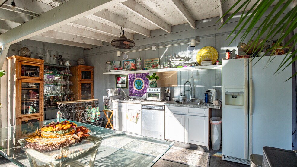 More Photos Of 1403 Rowena Way, Sacramento Specialty For Sale