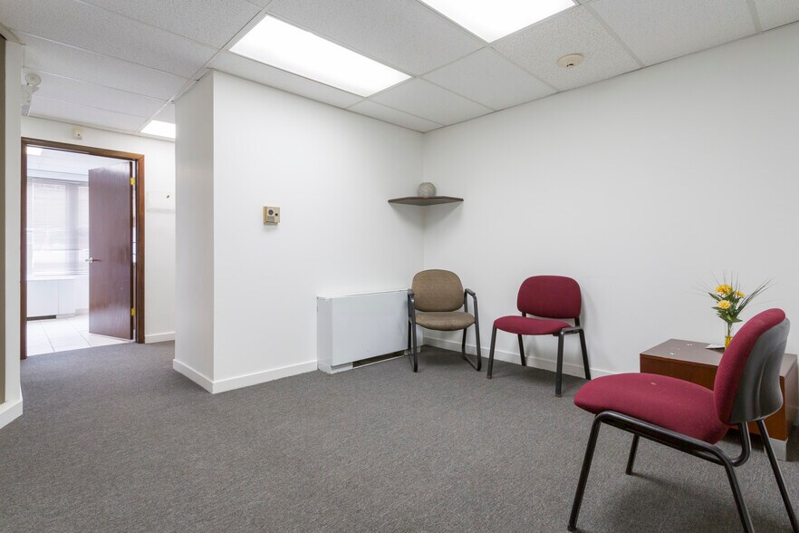 More Photos Of 1835 N 19th Ave, Melrose Park Medical For Lease