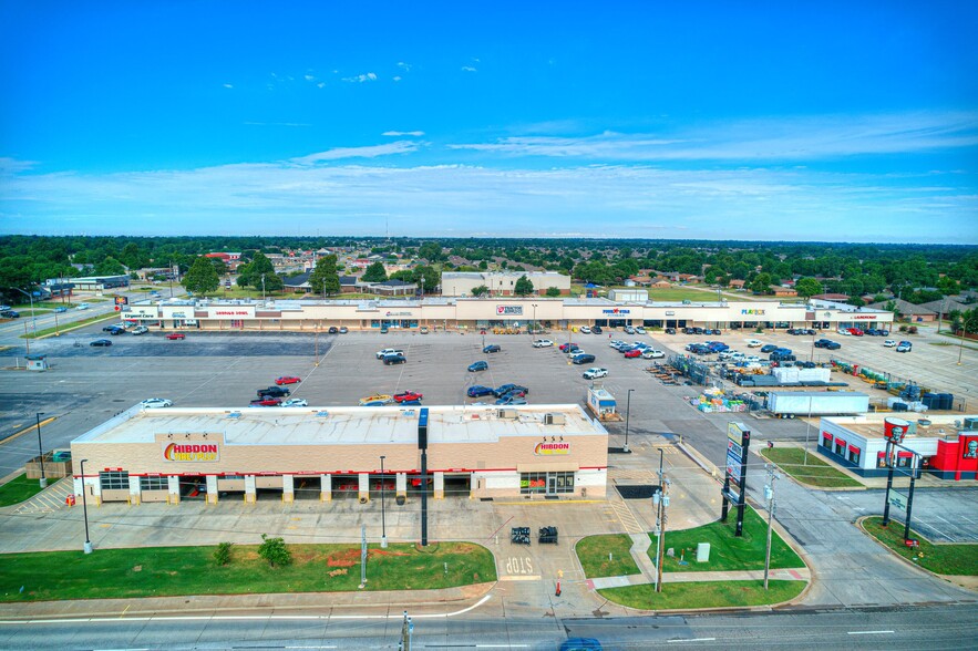 Primary Photo Of 101-361 N Mustang Rd, Mustang Storefront Retail Office For Sale