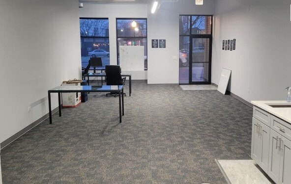 More Photos Of 1311 N Dixie Fwy, New Smyrna Beach Showroom For Lease