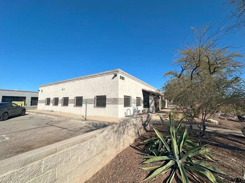 Primary Photo Of 3191 E 44th St, Tucson Warehouse For Lease