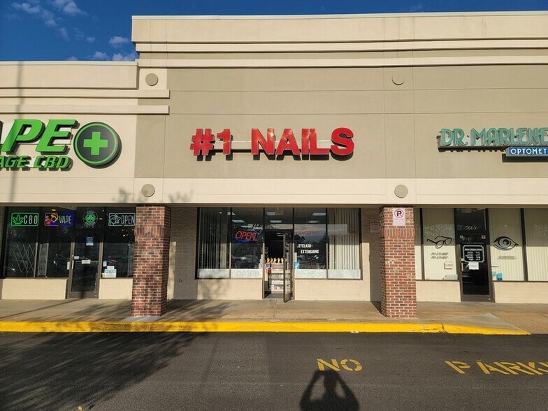 More Photos Of 701 N Battlefield Blvd, Chesapeake Unknown For Lease