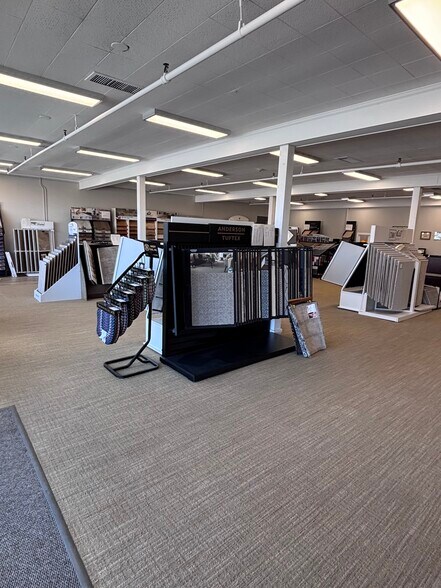 More Photos Of 211 Lowell St, Wilmington Unknown For Lease