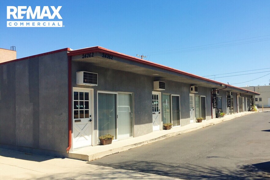 Primary Photo Of 24262 Walnut St, Newhall Office For Lease