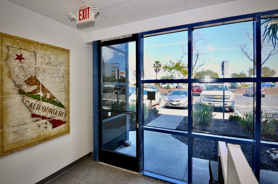 More Photos Of 9520 Padgett St, San Diego Light Manufacturing For Lease