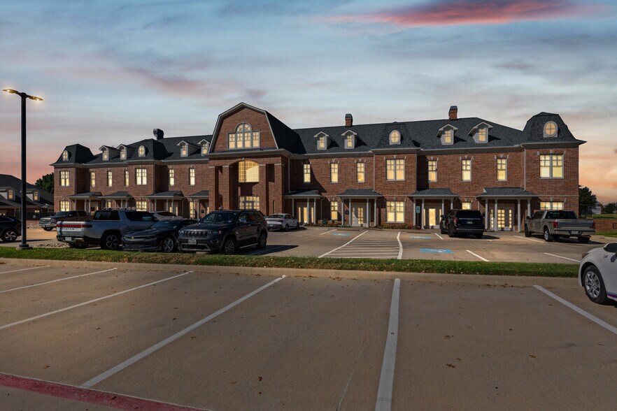 More Photos Of 1670 Keller Pky, Keller Loft Creative Space For Lease