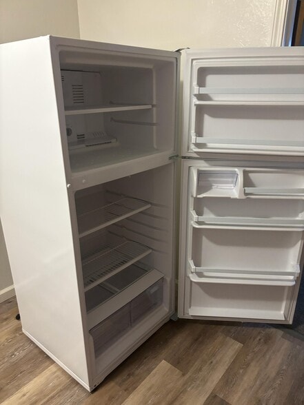 More Photos Of 1521 Brooke Park Dr, Toledo Apartments For Sale