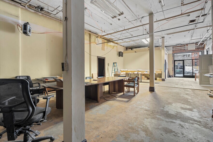 More Photos Of 575 Norwich Ave, Taftville Freestanding For Lease