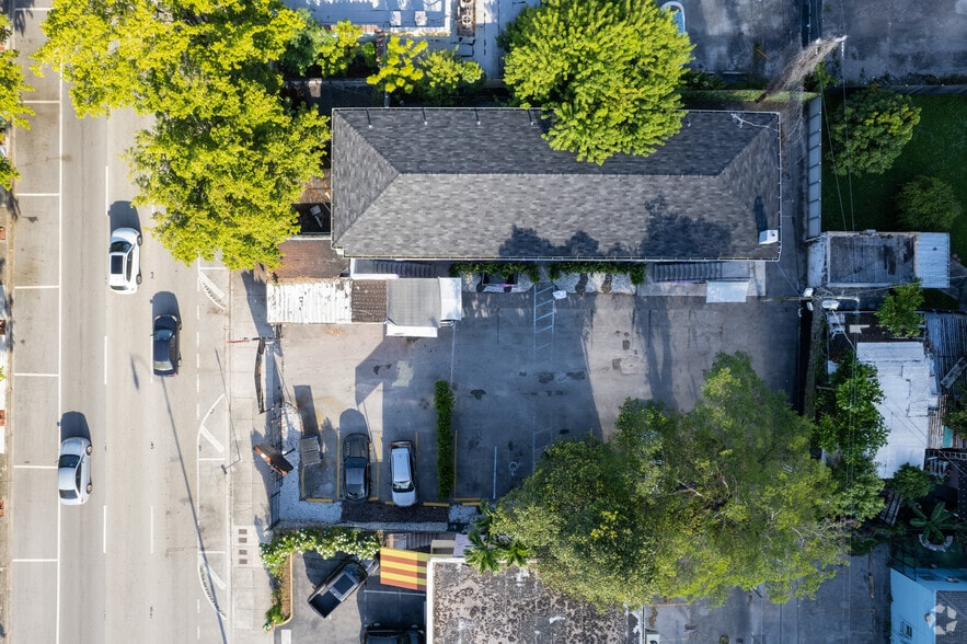 More Photos Of 2340 SW 8th St, Miami Hotel For Lease