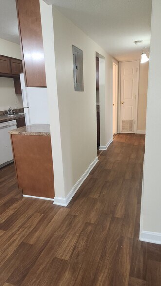 More Photos Of 7300-7310 Southside Dr, Louisville Apartments For Sale