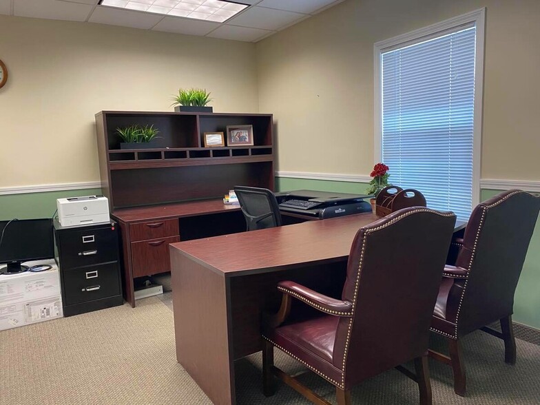 More Photos Of 172 Route 101, Bedford Office For Sale