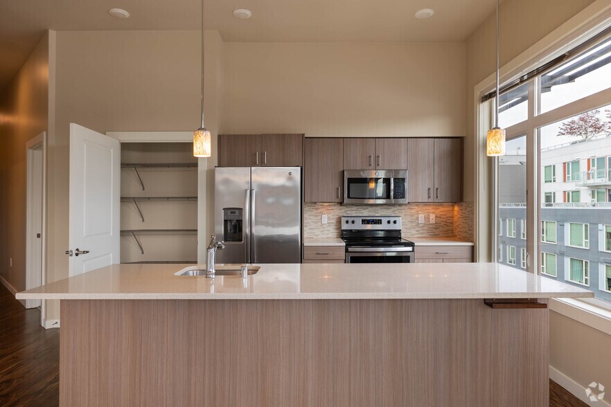 More Photos Of 954 E Union St, Seattle Apartments For Lease