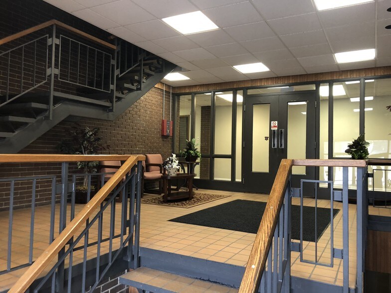 More Photos Of 3612 Lincoln Hwy, Olympia Fields Office For Lease