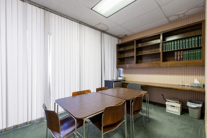 More Photos Of 110 E Savannah Ave, McAllen Medical For Sale