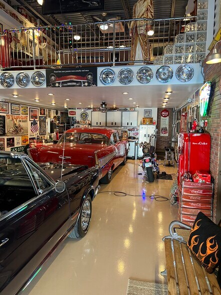 More Photos Of 9181 Commerce Center Cir, Highlands Ranch Self Storage For Sale