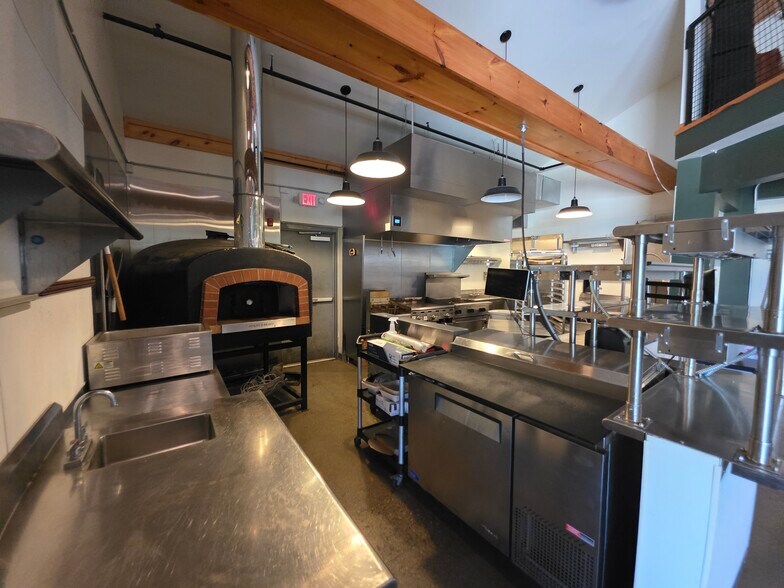 More Photos Of 4493 Walden Ave, Lancaster Office For Sale