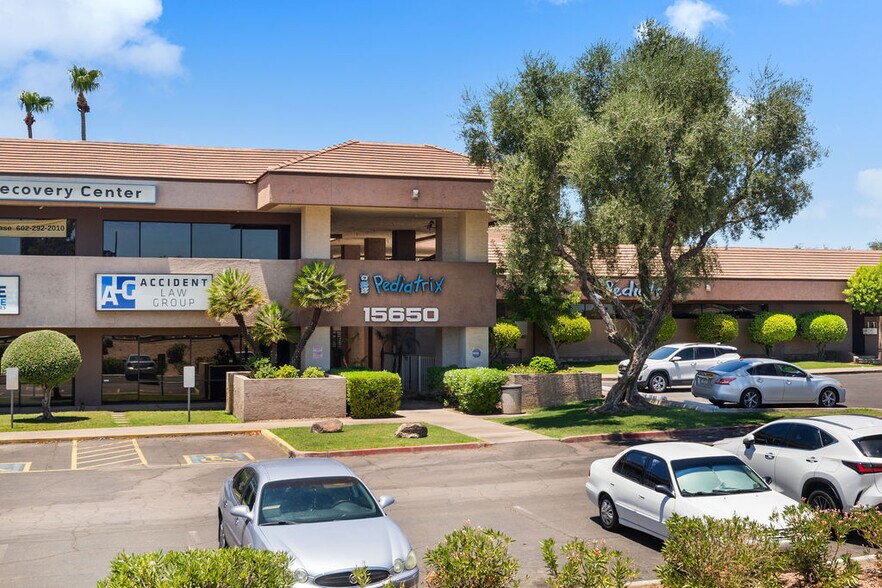 More Photos Of 15600-15650 N Black Canyon Hwy, Phoenix Office For Lease