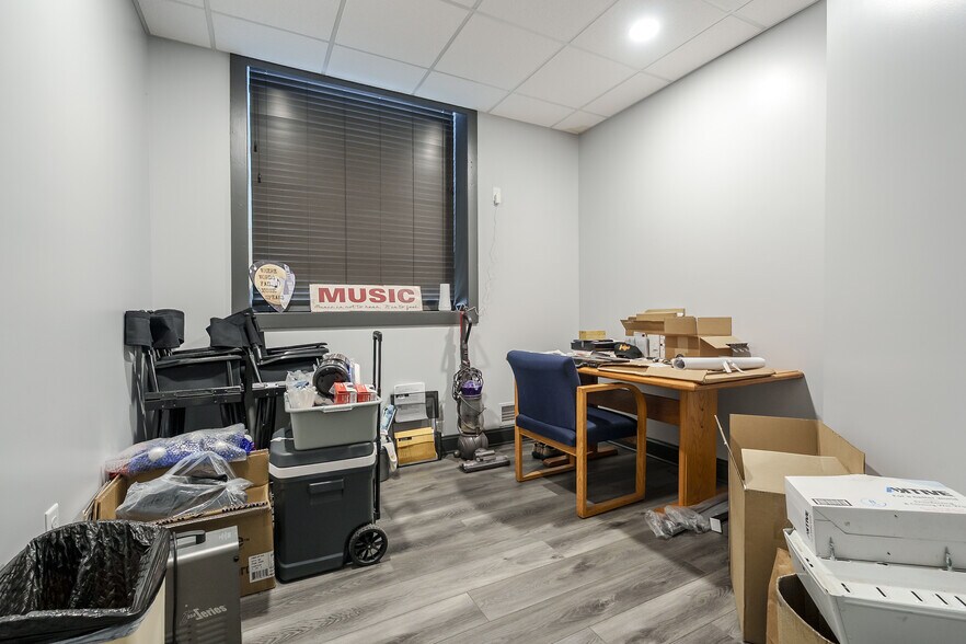 More Photos Of 117 E Allegan St, Otsego General Retail For Sale