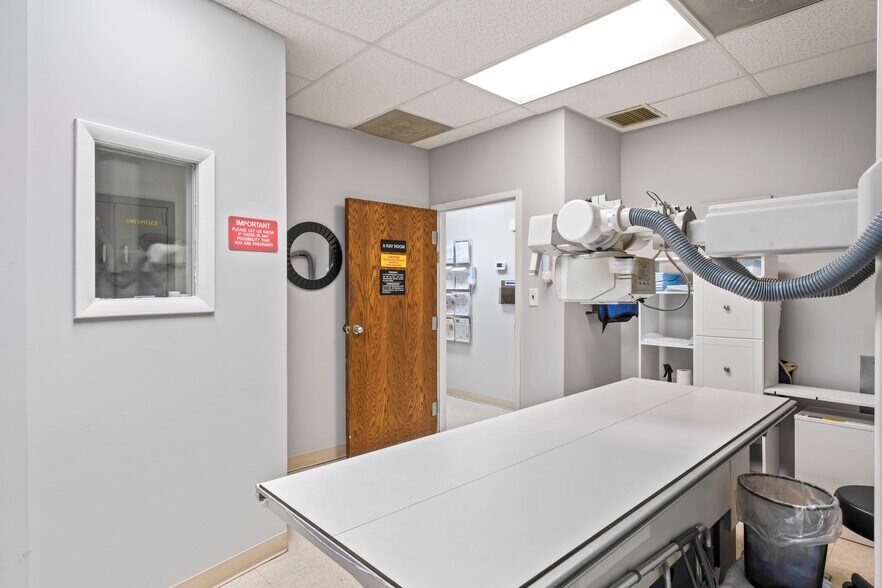 More Photos Of 3301 Woodburn Rd, Annandale Medical For Lease