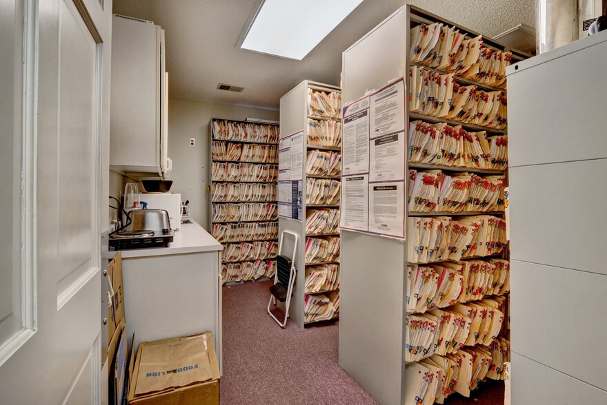 More Photos Of 14 Medical Center Dr SW, Supply Medical For Sale