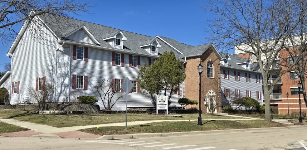 Primary Photo Of 40 S Prospect St, Roselle Office For Lease