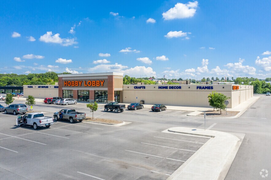 More Photos Of 534-598 SE Washington Blvd, Bartlesville Unknown For Lease