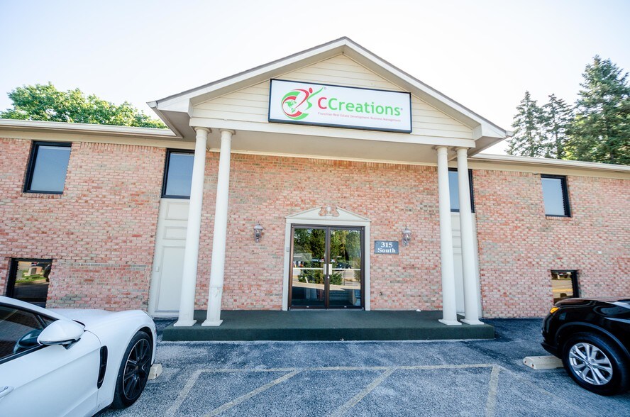 More Photos Of 315 S US 31, Greenwood Medical For Sale
