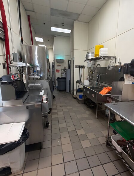 More Photos Of 1611 Broadway, Brooklyn General Retail For Lease