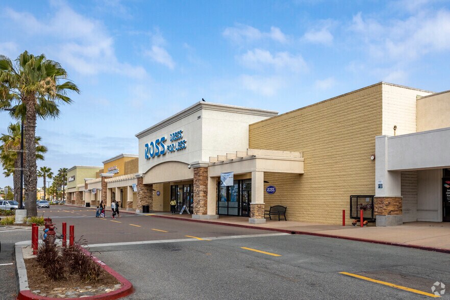 More Photos Of 2217-2739 Vista Way, Oceanside Unknown For Lease