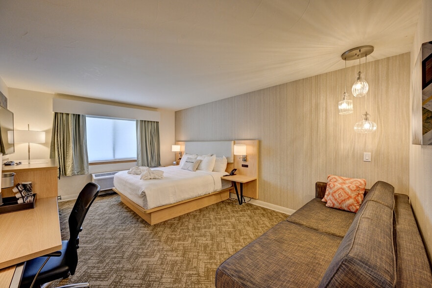 More Photos Of 733 US Highway 24 N, Buena Vista Hotel For Sale