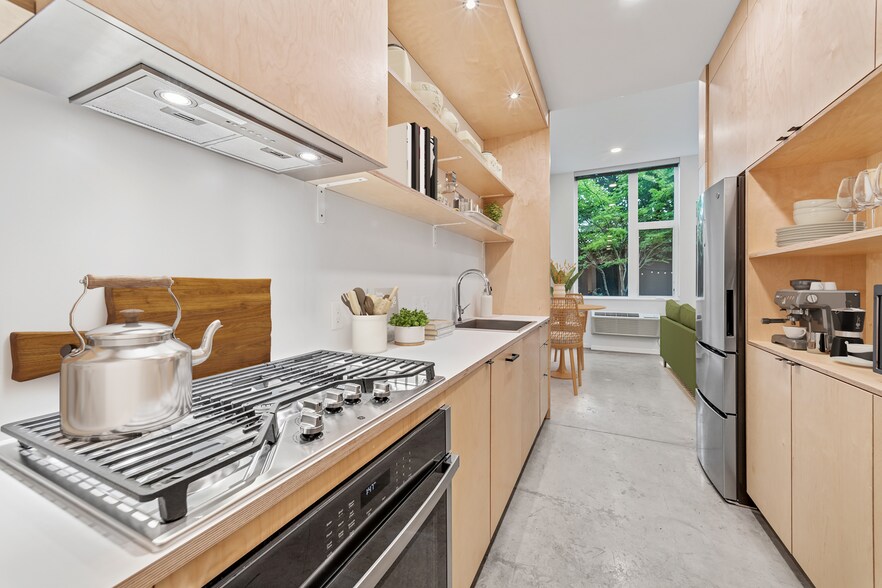 More Photos Of 3301 SE Division St, Portland Apartments For Sale