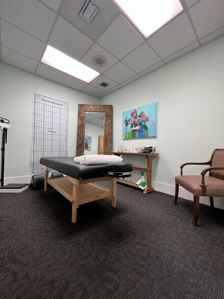 More Photos Of 1421 E Nine Mile Rd, Pensacola Medical For Lease