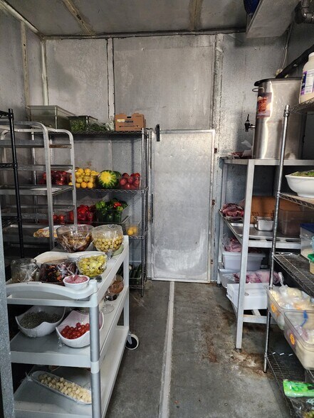 More Photos Of 142-144 N K St, Tulare Restaurant For Sale