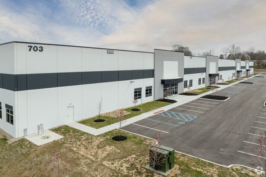 More Photos Of 703 N Graham Rd, Greenwood Distribution For Sale