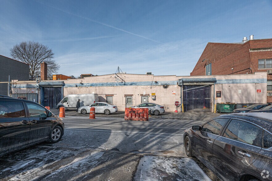 More Photos Of 1623 Bergen St, Brooklyn Warehouse For Sale