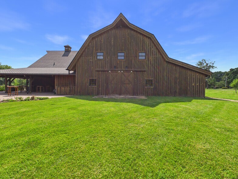 More Photos Of 18444 N 1600th St, Chrisman Lodge Meeting Hall For Sale