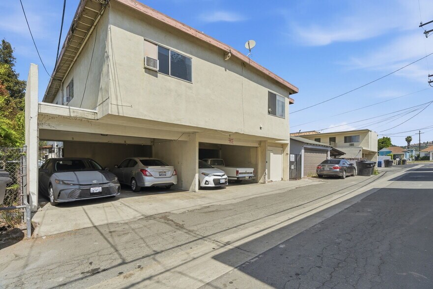 More Photos Of 6520 Pickering Ave, Whittier Apartments For Sale