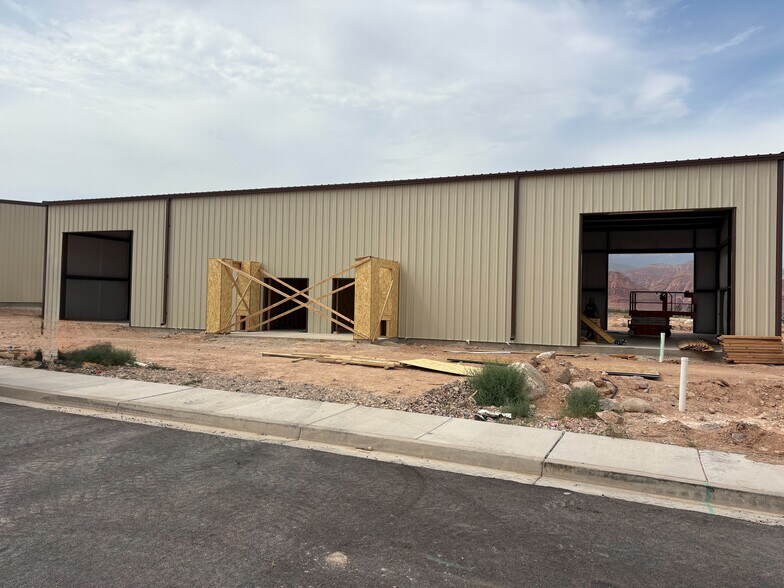 Primary Photo Of 780 Old Highway 91, Hurricane Industrial For Lease
