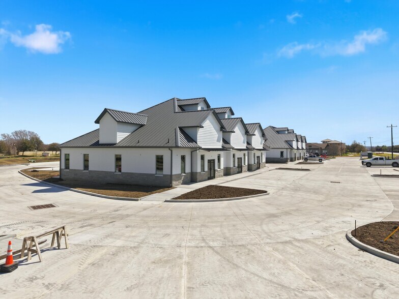 More Photos Of 5241 Speegleville Rd, McGregor Office For Lease