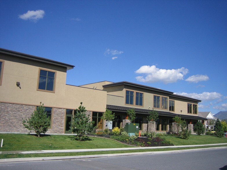 More Photos Of 912 W Baxter Dr, South Jordan Office For Lease