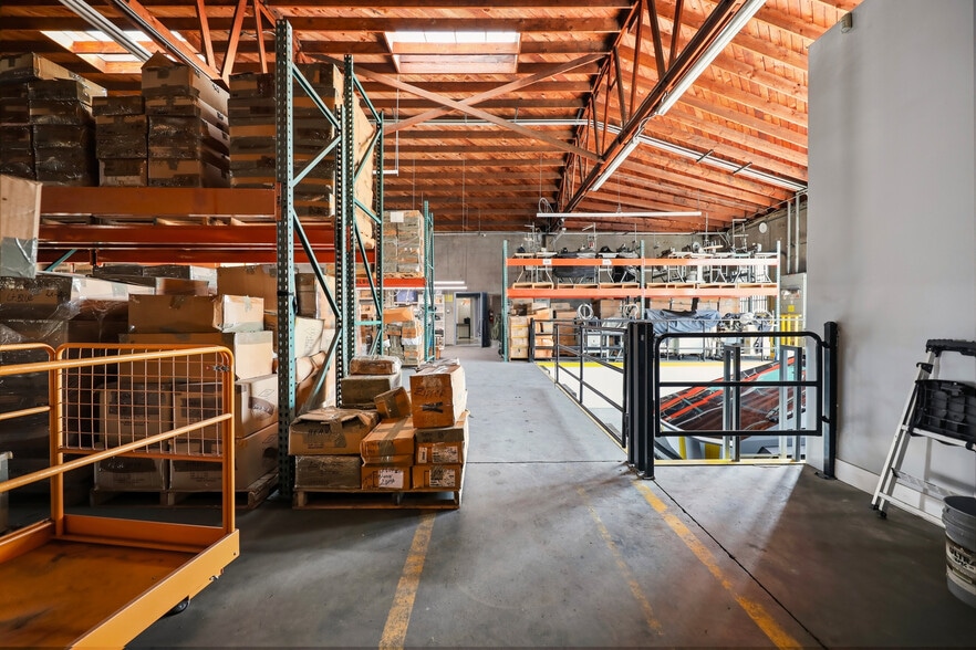 More Photos Of 4807-4827 E 49th St, Vernon Warehouse For Lease