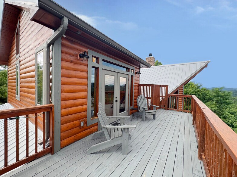More Photos Of 433 Red Hawk Way, Gatlinburg Specialty For Sale