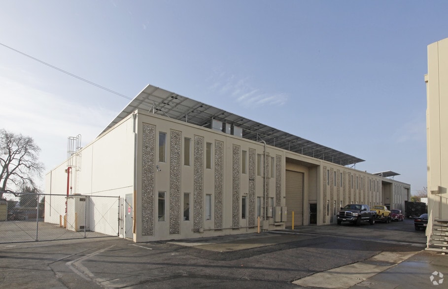 Primary Photo Of 1040 Di Giulio Ave, Santa Clara Manufacturing For Lease
