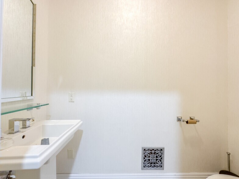 More Photos Of 110 E Ridgewood Ave, Paramus Medical For Sale