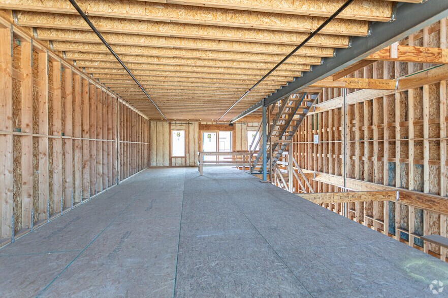 More Photos Of 1922 S Highway 40, Heber City Showroom For Lease