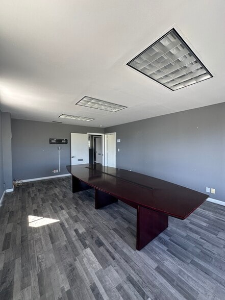 More Photos Of 650-660 E Manchester Blvd, Inglewood Storefront Retail Office For Lease